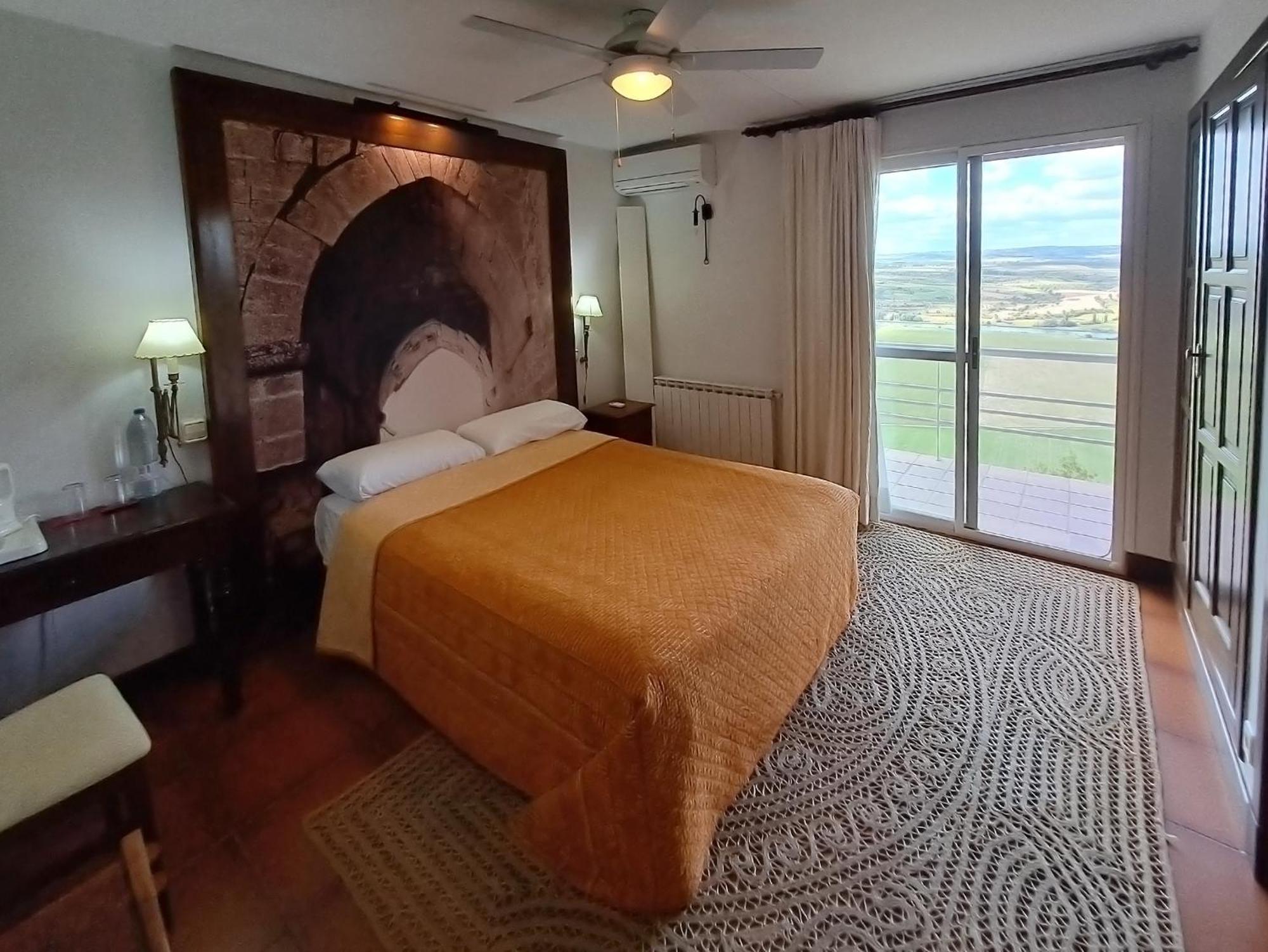 Hotel Rural & Spa Las Nubes Albalate De Zorita Luaran gambar